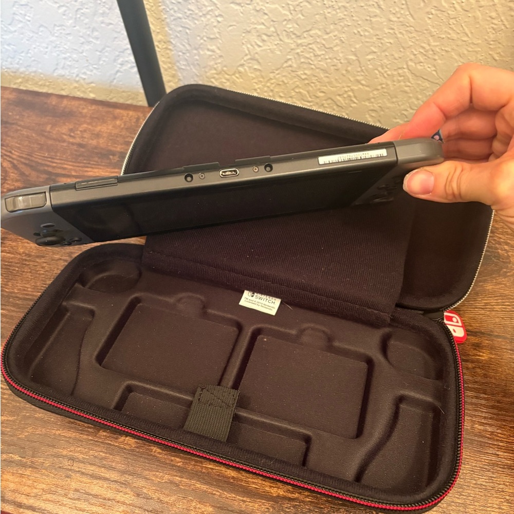 Nintendo switch - Picture 5 of 7